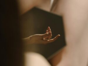 Como a massagem corpo a corpo transforma sua experiência sensorial