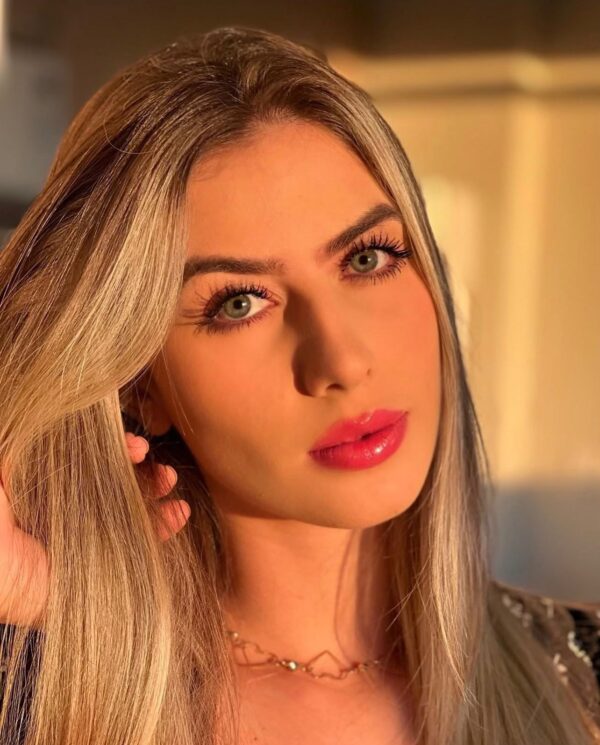 Amanda - Image 7